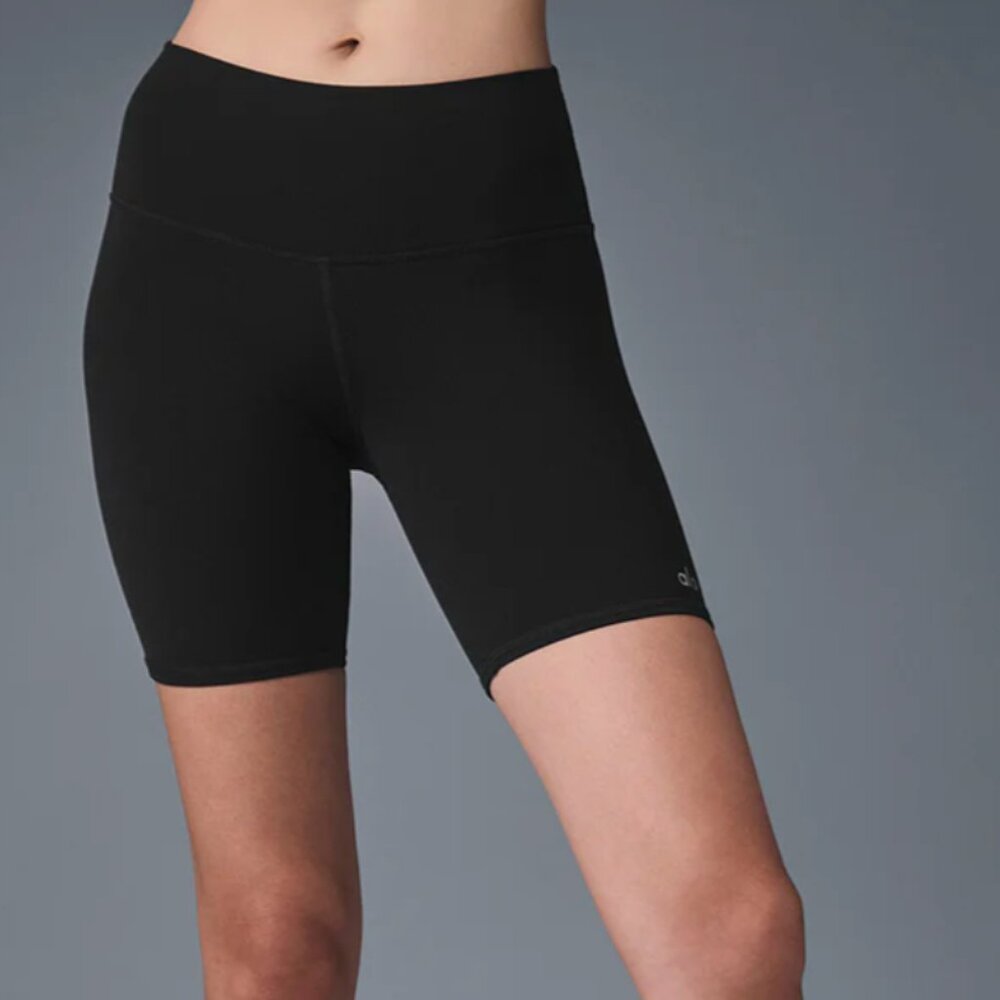 Alo Yoga 7" High-Waist Biker Short, Black, Size M